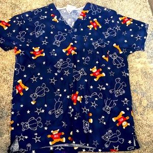 Women’s 3-pocket scrub shirt